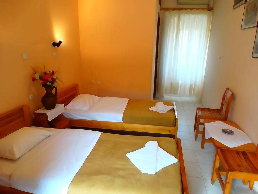 Akrotainaritis Rooms Yerolimin Zimmer foto