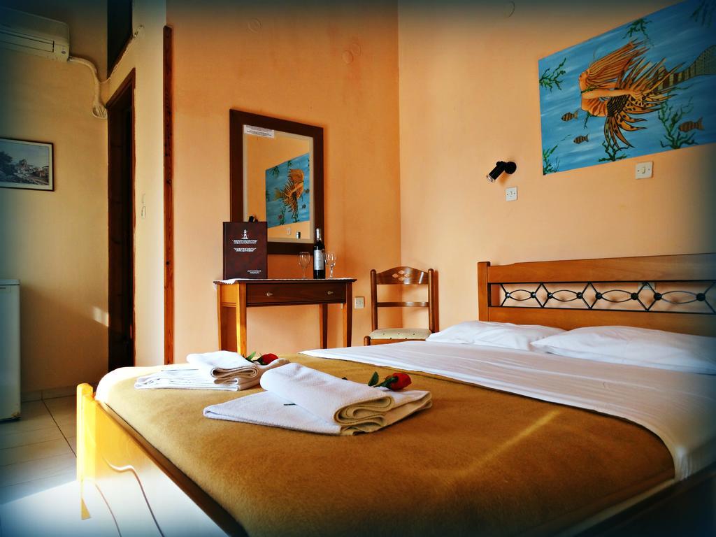 Akrotainaritis Rooms Yerolimin Exterior foto