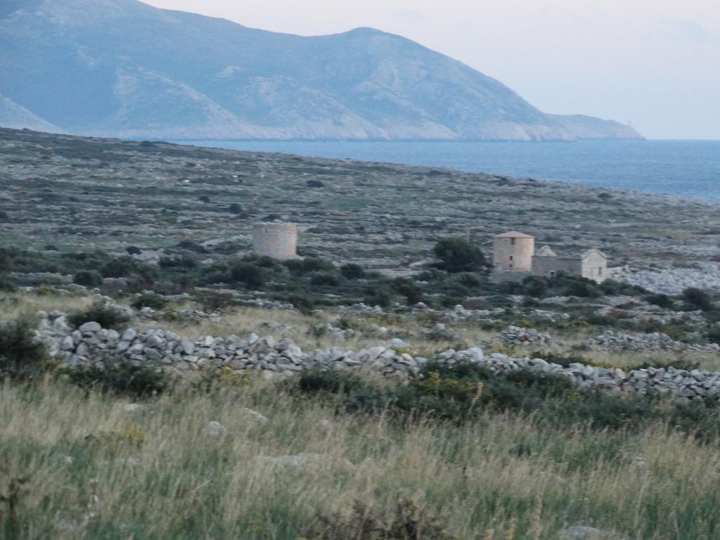 Akrotainaritis Rooms Yerolimin Exterior foto